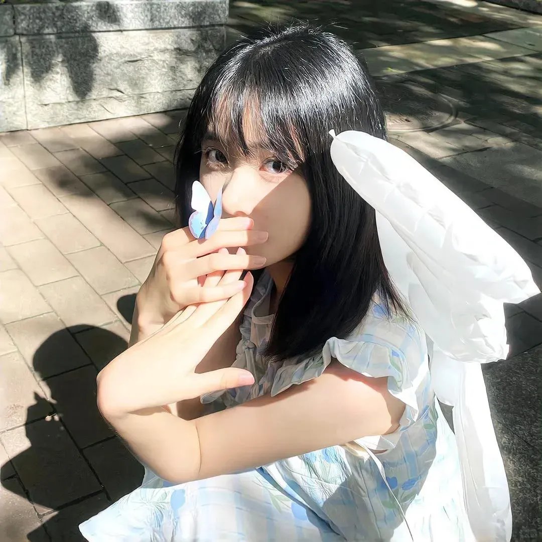 笼中女